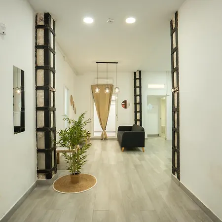Lägenhet Luminoso Familiar Y Patio Privado Valencia