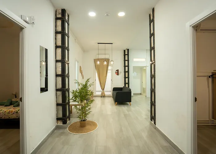 דירה Luminoso Familiar Y Patio Privado ולנסיה