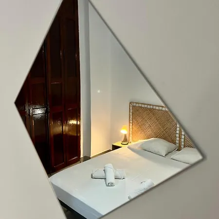 Luminoso Apartamento Familiar Y Patio Privado * فالنسيا