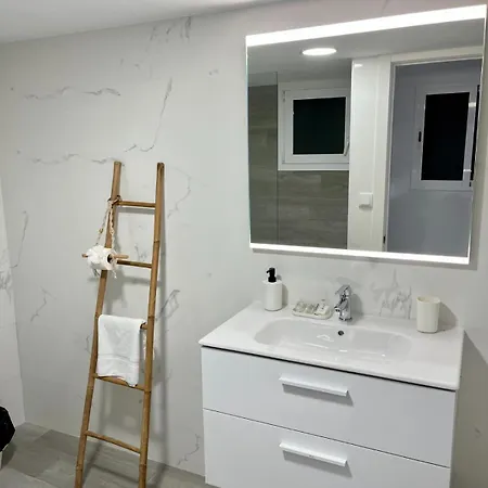 شقة Luminoso Apartamento Familiar Y Patio Privado *