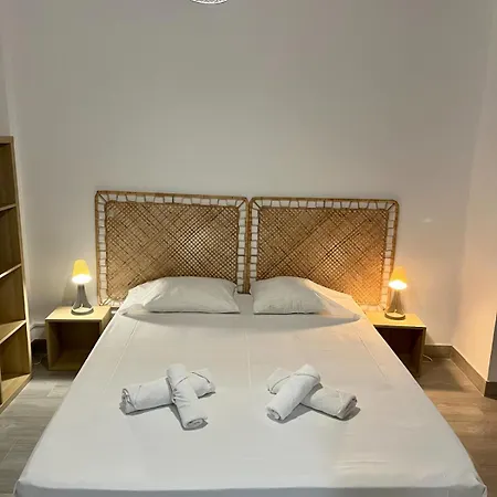 Luminoso Apartamento Familiar Y Patio Privado * فالنسيا